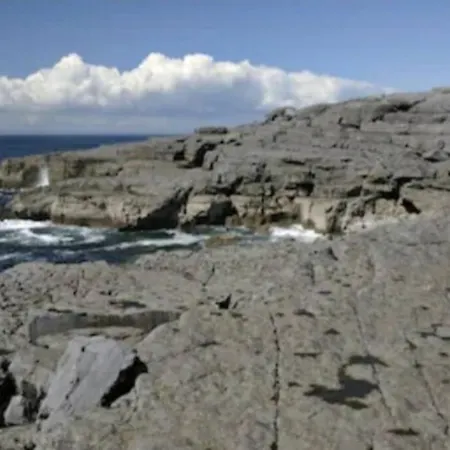 Seacoast Chalet, Fanore, Wild Atlantic Way * Fanore